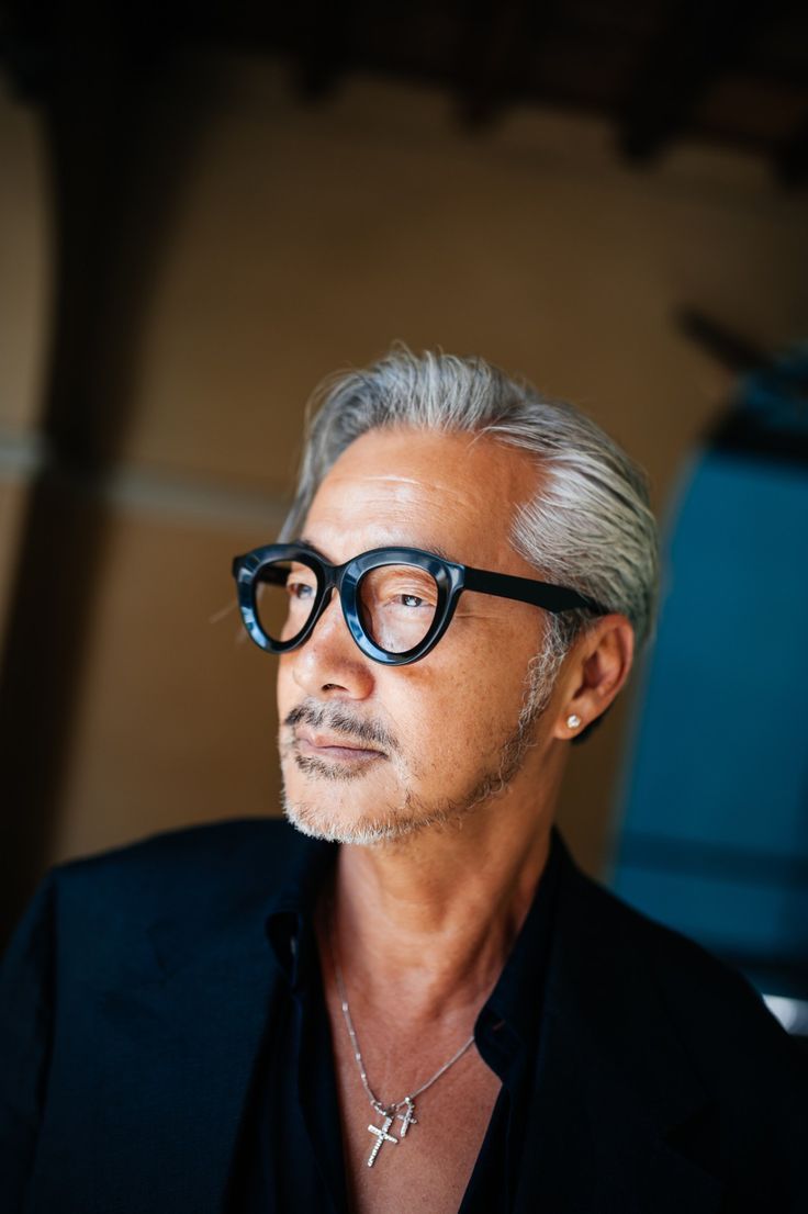 Slika stila za podebljane naočale